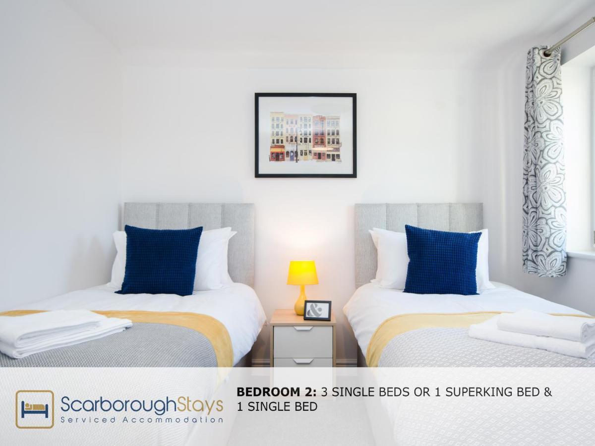 Hibernia Place, 3 Bedroom Townhouse With Patio & Seating Area - Free Parking สการ์โบโรห์ ภายนอก รูปภาพ