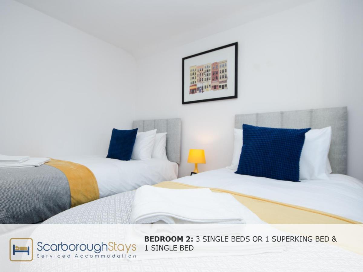 Hibernia Place, 3 Bedroom Townhouse With Patio & Seating Area - Free Parking สการ์โบโรห์ ภายนอก รูปภาพ