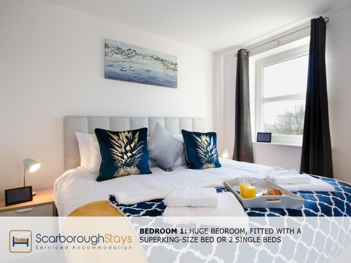 Hibernia Place, 3 Bedroom Townhouse With Patio & Seating Area - Free Parking สการ์โบโรห์ ภายนอก รูปภาพ
