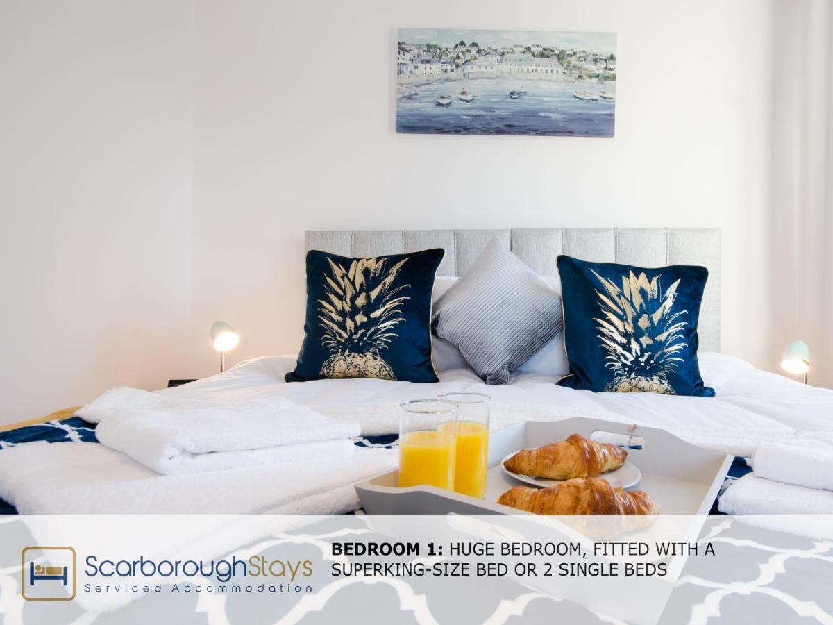 Hibernia Place, 3 Bedroom Townhouse With Patio & Seating Area - Free Parking สการ์โบโรห์ ภายนอก รูปภาพ