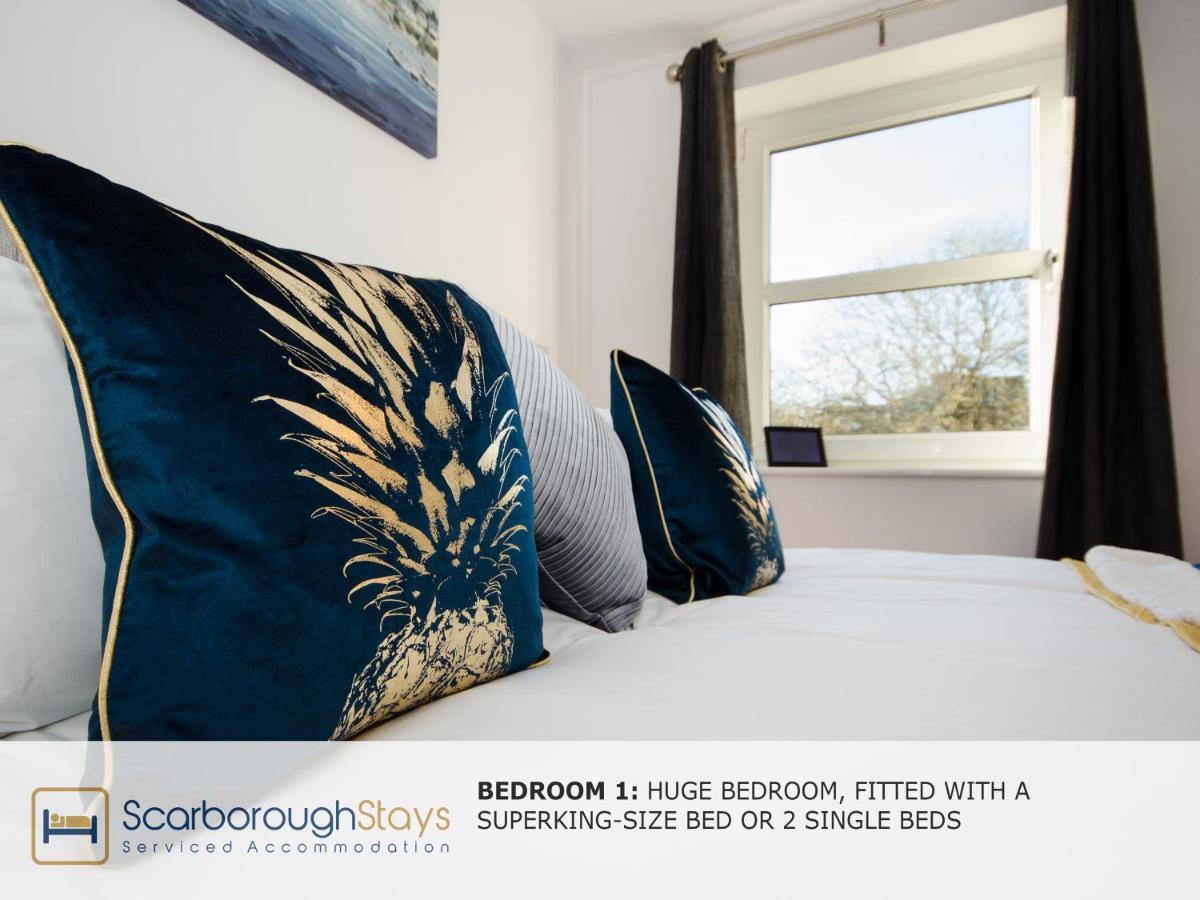 Hibernia Place, 3 Bedroom Townhouse With Patio & Seating Area - Free Parking สการ์โบโรห์ ภายนอก รูปภาพ